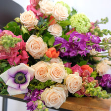 Load image into Gallery viewer, Hand Tied Bouquet