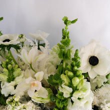 Load image into Gallery viewer, Hand Tied Bouquet