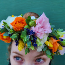 Load image into Gallery viewer, Floral Hair Crown