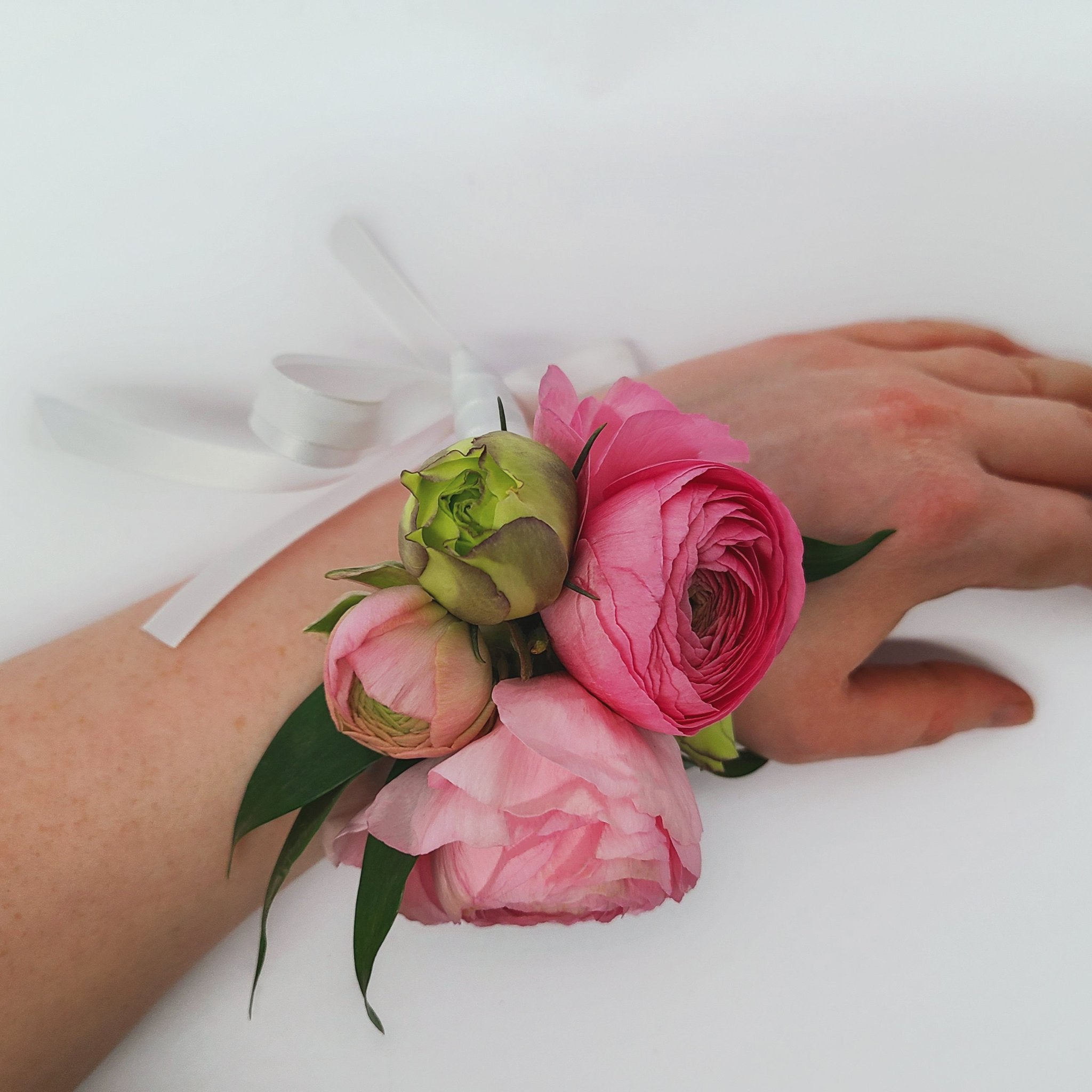 Flowers for your wrist top