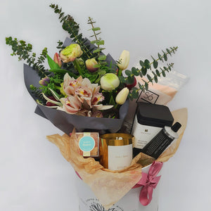 Fresh Floral Gift Box