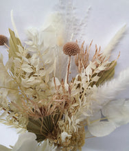 Load image into Gallery viewer, Dried Flower Bouquet