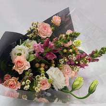 Load image into Gallery viewer, Hand Tied Bouquet