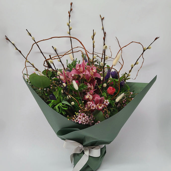 Mixed Fresh and Dried Floral Bouquet